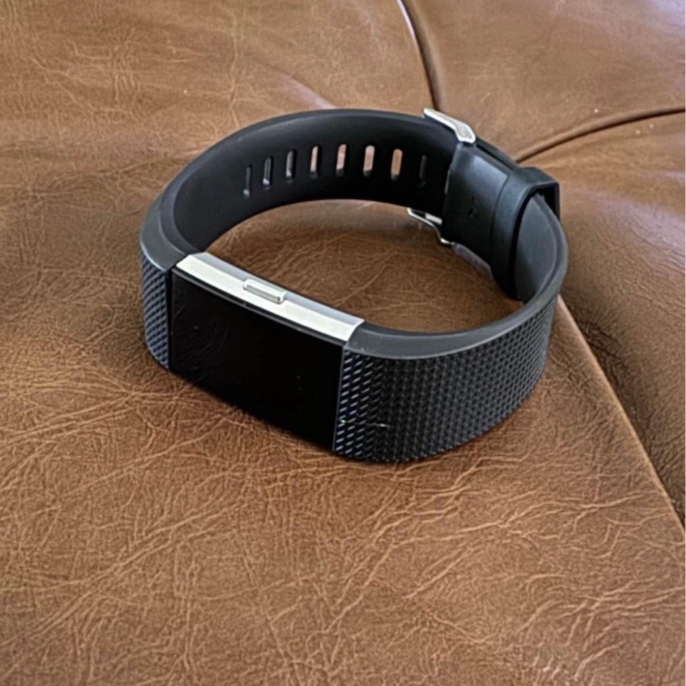Fit Bit Charge 2 (Size large)